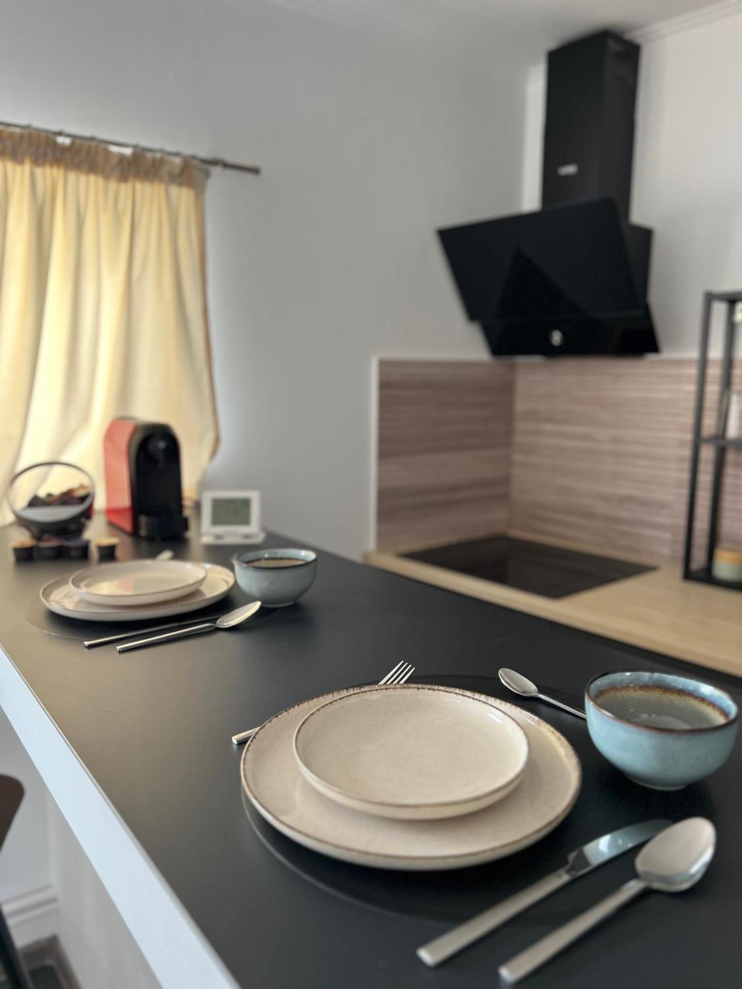 Cool'N Cozy, Modern Baneasa Studio Apartment Bucharest Luaran gambar